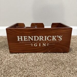 Hendrick's Gin Scotland Wooden Napkin Straw Holder Coaster 2013 Liquor Bar Caddy